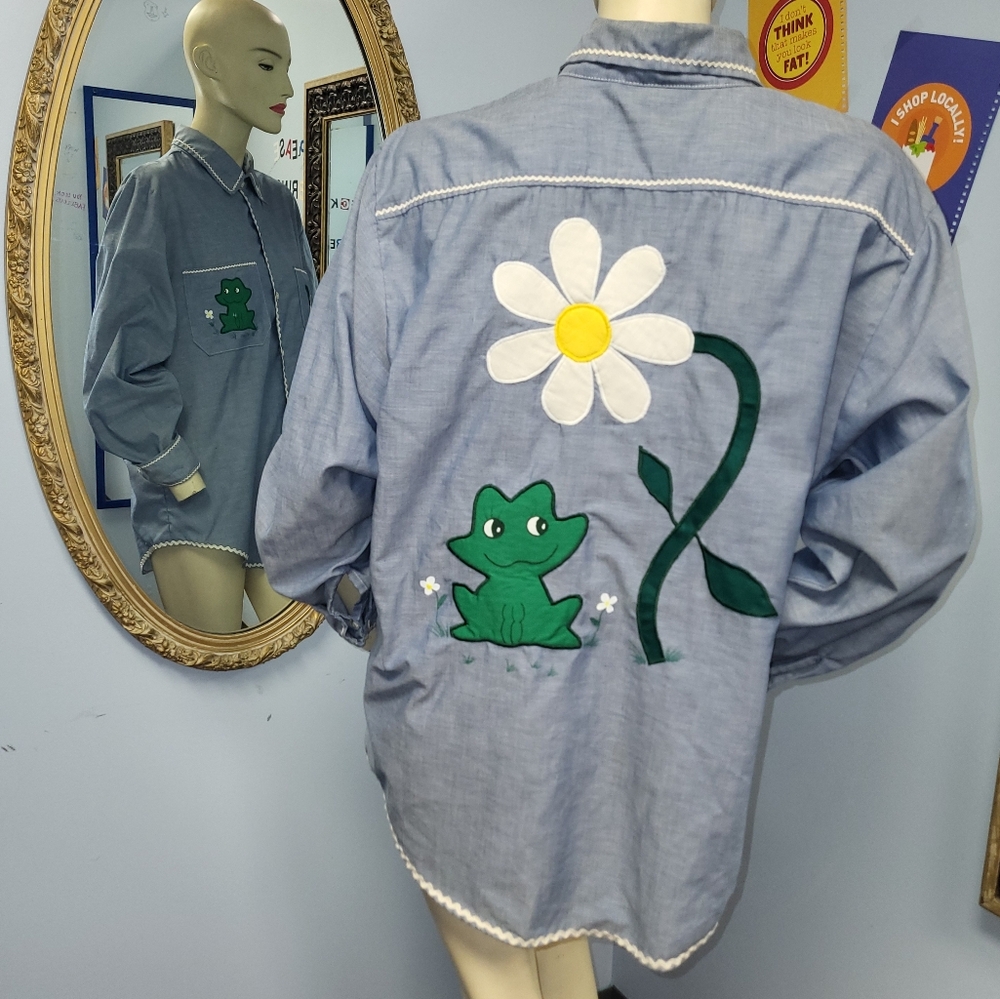 Frogs & Daisies Vintage Appliqued Embroidered 70s Vtg button down shirt L